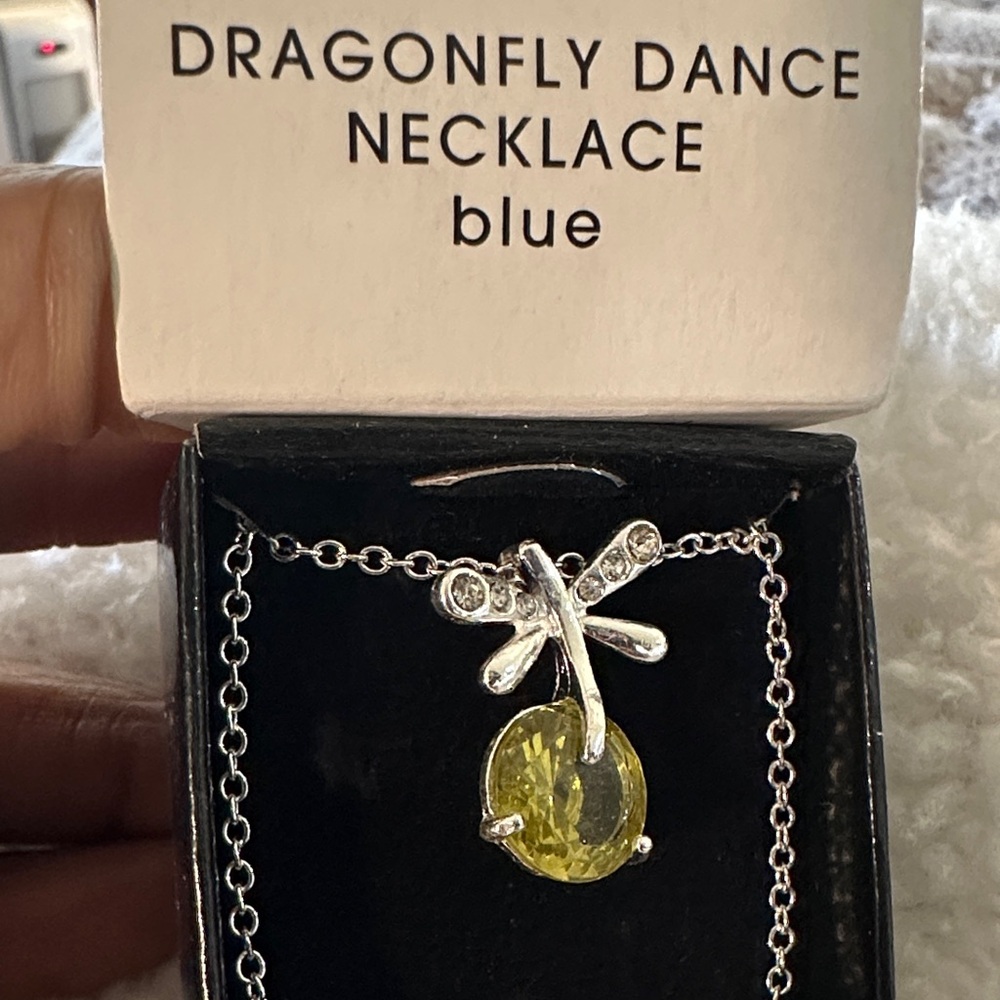 Avon Dragonfly Dance Necklace - Blue